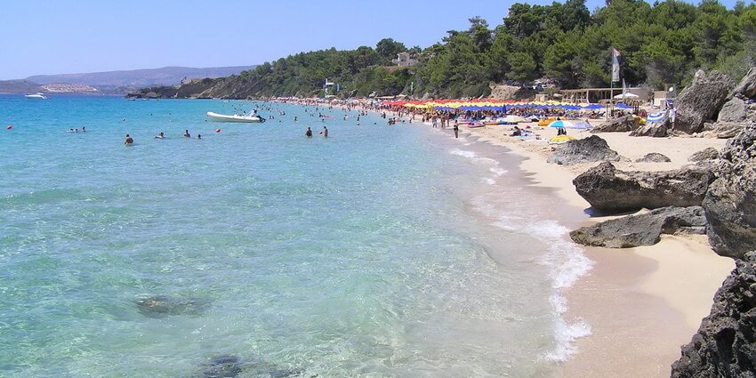 Makris Gialos Beach