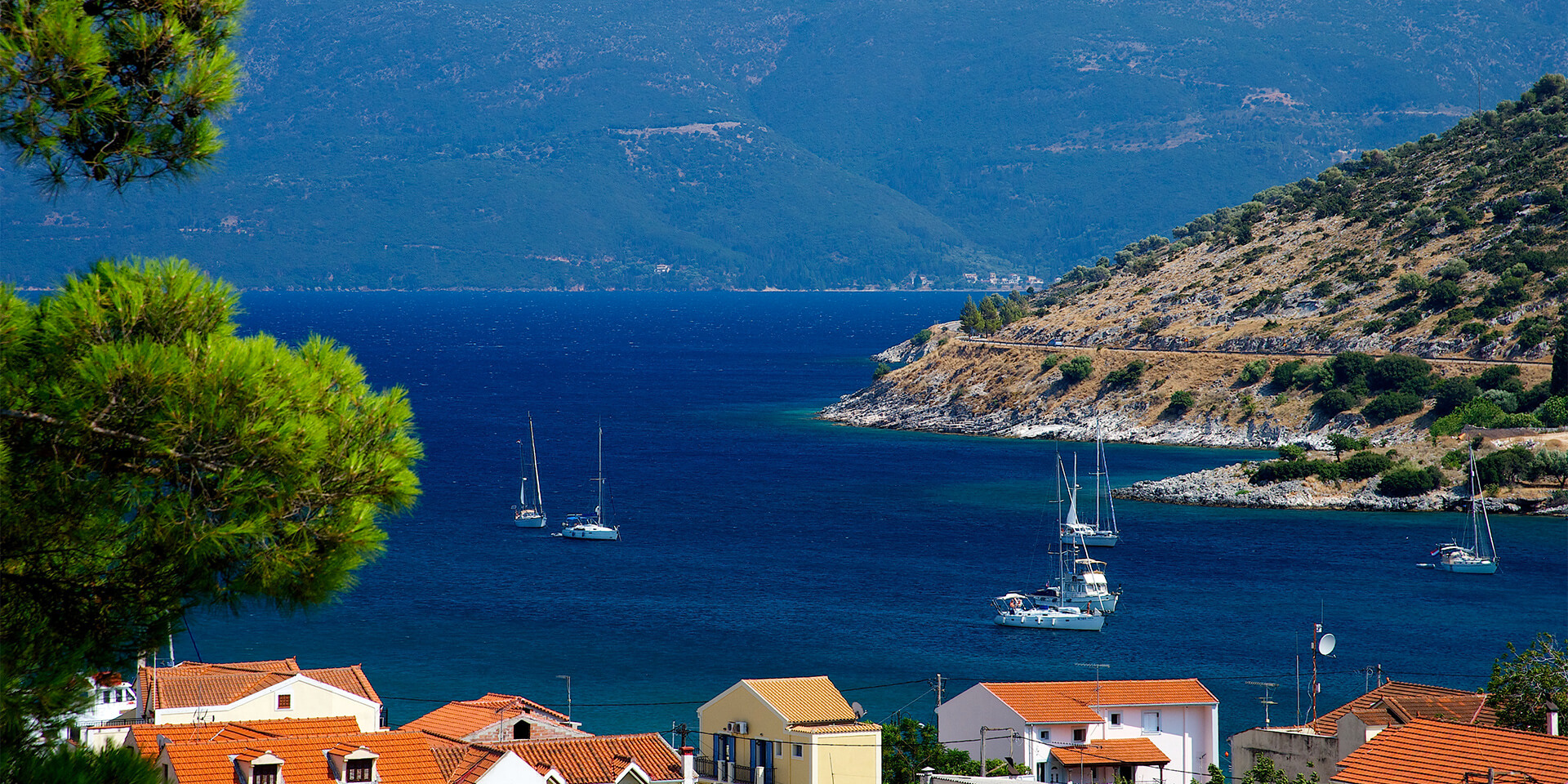 Faos Apartments at Agia Efimia Kefalonia